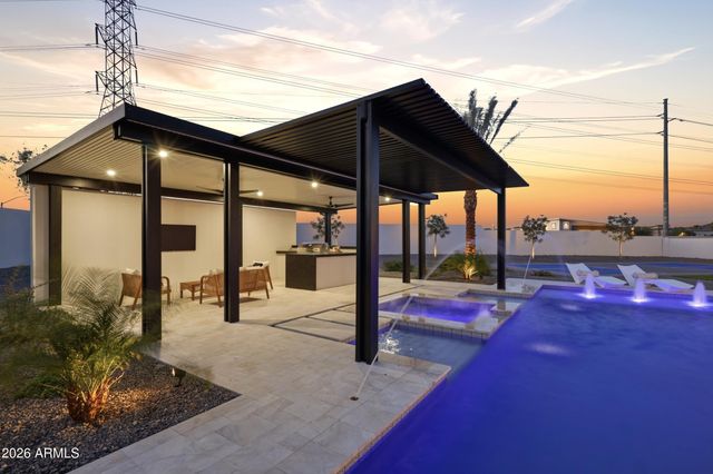 9878 W JJ RANCH Road 58, Peoria, AZ 85383