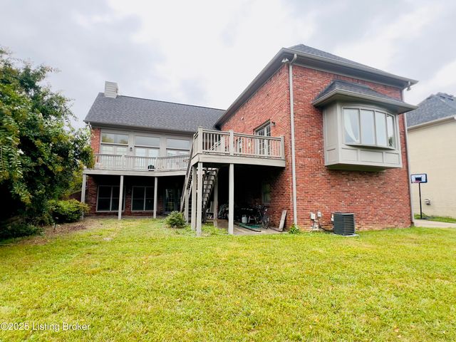 1104 Glenlake Way, Louisville, KY 40245