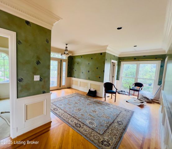 1104 Glenlake Way, Louisville, KY 40245