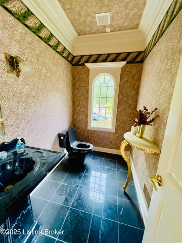 1104 Glenlake Way, Louisville, KY 40245