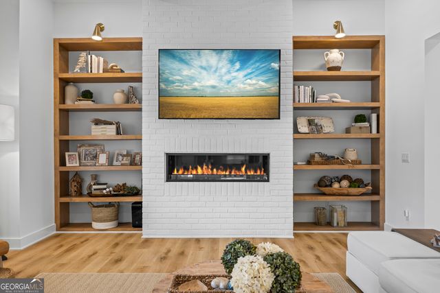 6091 Hog Mountain Road, Bogart, GA 30622