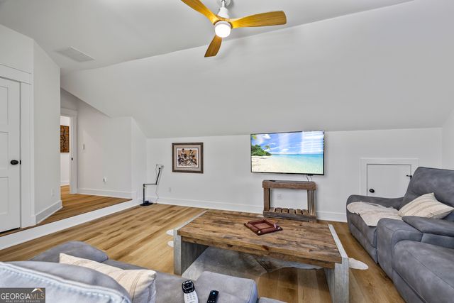 6091 Hog Mountain Road, Bogart, GA 30622