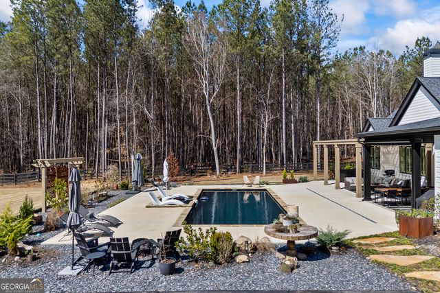 6091 Hog Mountain Road, Bogart, GA 30622