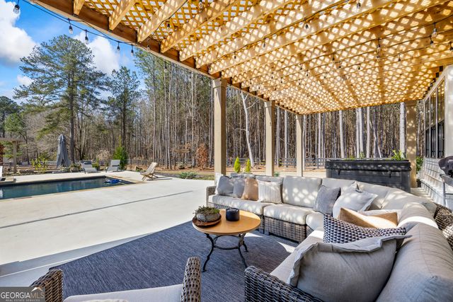 6091 Hog Mountain Road, Bogart, GA 30622