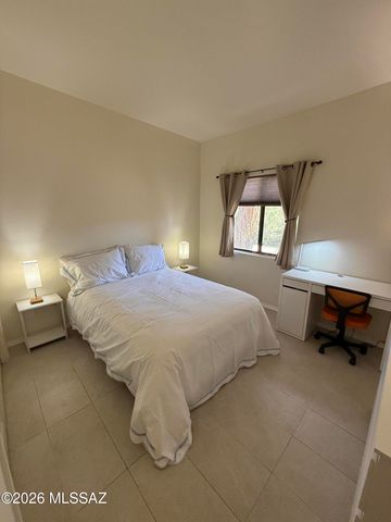 5750 N Camino Esplendora Apt 239, Tucson, AZ 85718