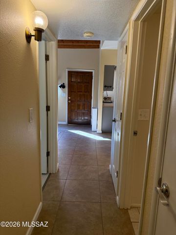 5750 N Camino Esplendora Apt 239, Tucson, AZ 85718
