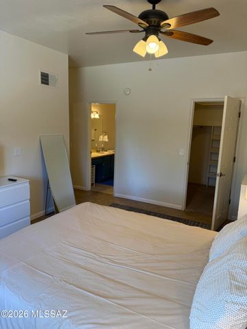 5750 N Camino Esplendora Apt 239, Tucson, AZ 85718