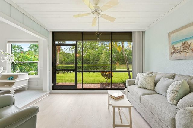6786 SE Yorktown Drive, Hobe Sound, FL 33455