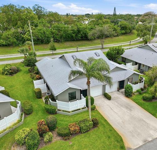 6786 SE Yorktown Drive, Hobe Sound, FL 33455