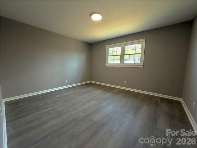 202 WOODWARD Avenue, Morganton, NC 28655
