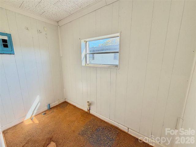 202 WOODWARD Avenue, Morganton, NC 28655