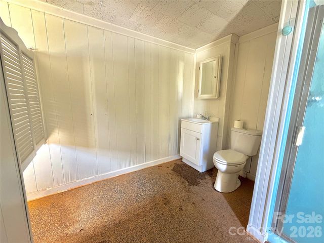 202 WOODWARD Avenue, Morganton, NC 28655