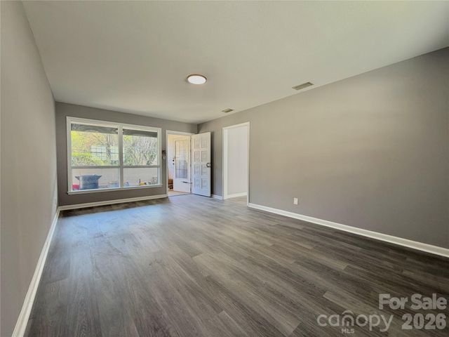 202 WOODWARD Avenue, Morganton, NC 28655