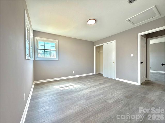 202 WOODWARD Avenue, Morganton, NC 28655