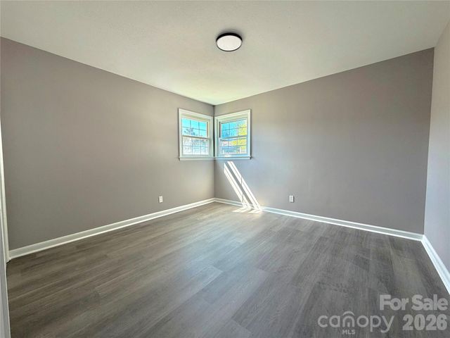 202 WOODWARD Avenue, Morganton, NC 28655