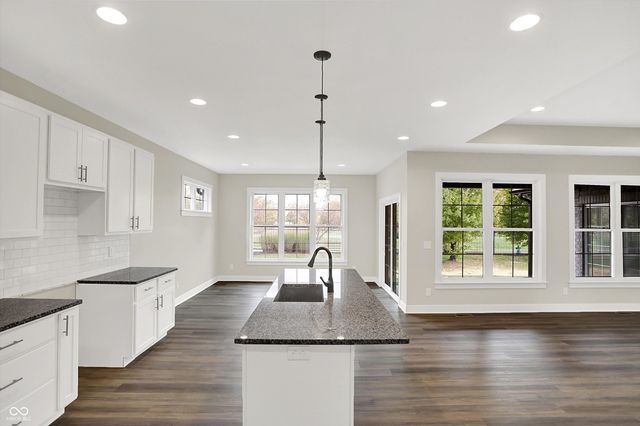 6559 Stone Pointe Way, Indianapolis, IN 46237