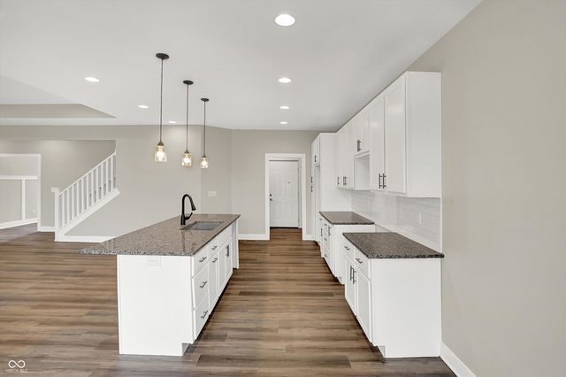 6559 Stone Pointe Way, Indianapolis, IN 46237