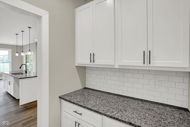 6559 Stone Pointe Way, Indianapolis, IN 46237