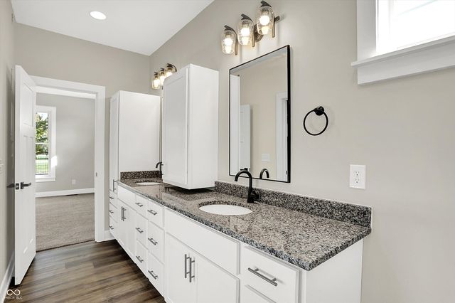 6559 Stone Pointe Way, Indianapolis, IN 46237