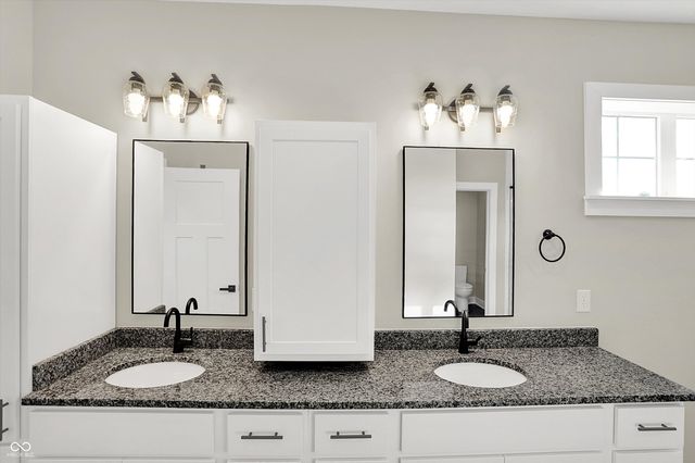 6559 Stone Pointe Way, Indianapolis, IN 46237