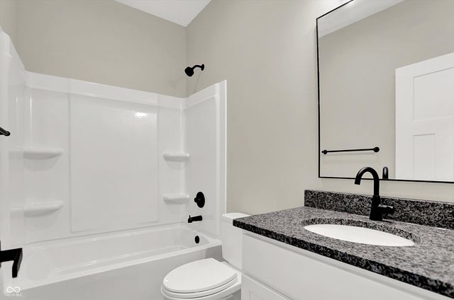 6559 Stone Pointe Way, Indianapolis, IN 46237