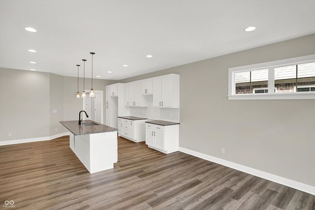 6559 Stone Pointe Way, Indianapolis, IN 46237