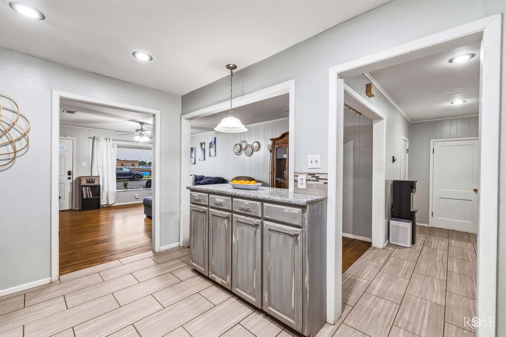 Image 10 of property listing at 2522 Guadalupe Street, San Angelo, TX 76901