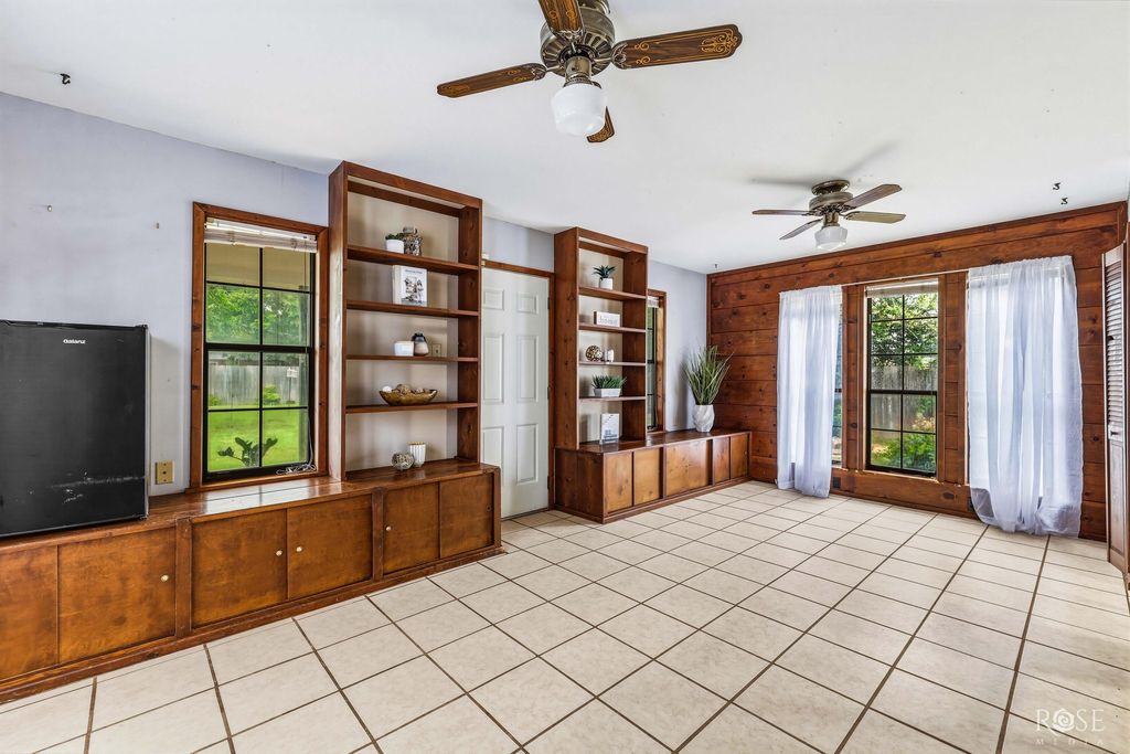 Image 17 of property listing at 2522 Guadalupe Street, San Angelo, TX 76901