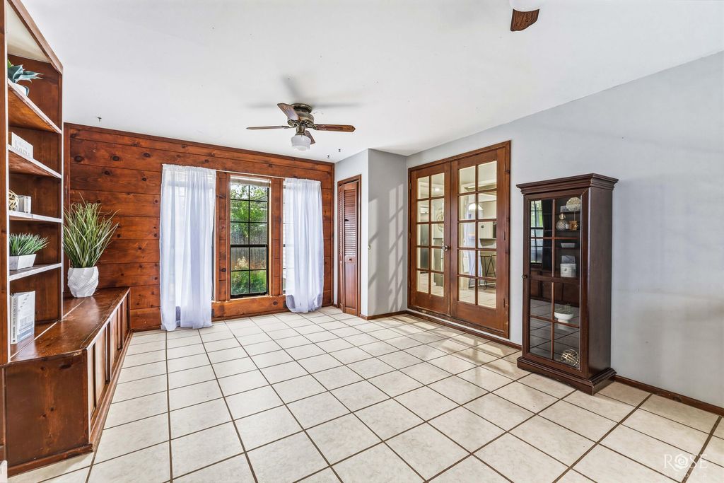 Image 18 of property listing at 2522 Guadalupe Street, San Angelo, TX 76901