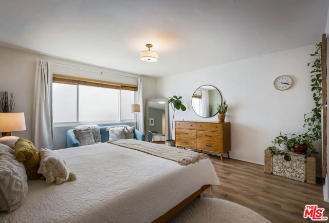 14332 Dickens Street 7, Sherman Oaks, CA 91423