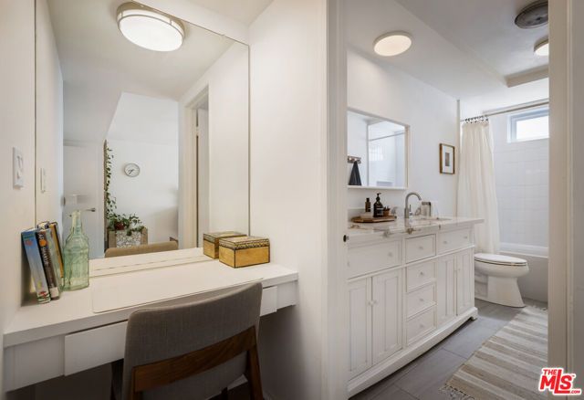 14332 Dickens Street 7, Sherman Oaks, CA 91423