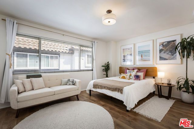14332 Dickens Street 7, Sherman Oaks, CA 91423