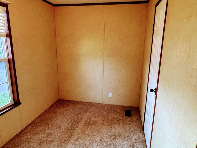 238 Dewey Street, Urbana, IL 61802