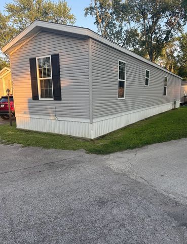 238 Dewey Street, Urbana, IL 61802