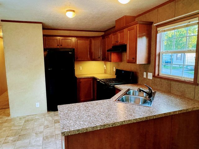 238 Dewey Street, Urbana, IL 61802