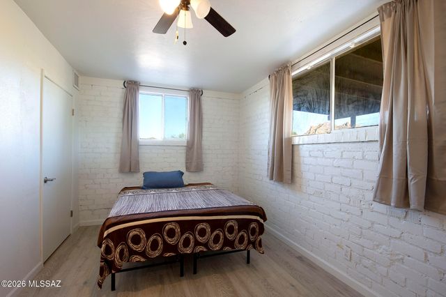 6020 S Gunsight Lane, Tucson, AZ 85746