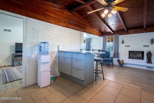 6020 S Gunsight Lane, Tucson, AZ 85746