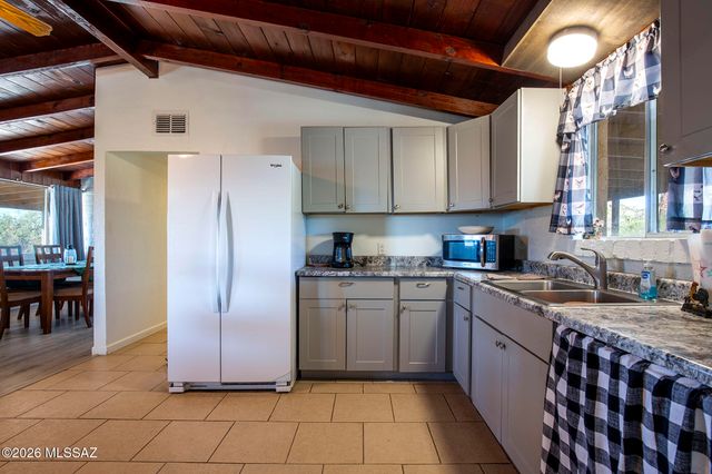 6020 S Gunsight Lane, Tucson, AZ 85746