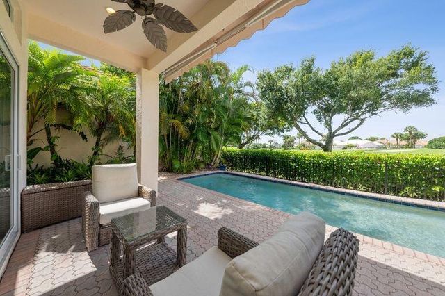 119 Coral Cay Drive, Palm Beach Gardens, FL 33418