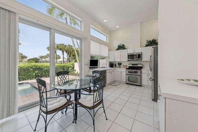 119 Coral Cay Drive, Palm Beach Gardens, FL 33418