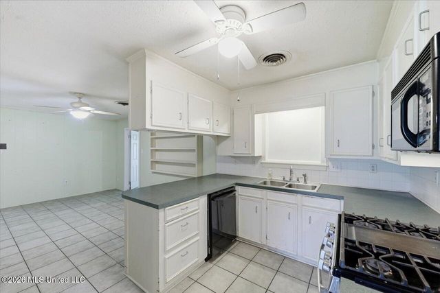 305 Boehle Street, Pearl, MS 39208