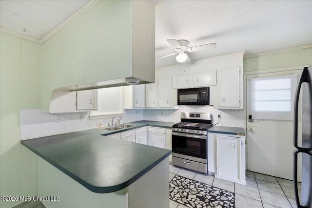 305 Boehle Street, Pearl, MS 39208