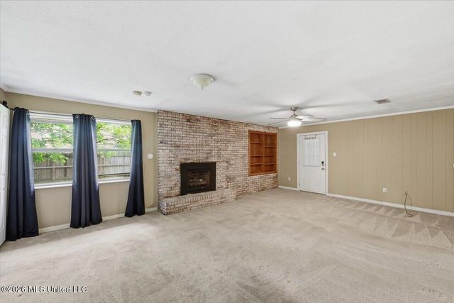 305 Boehle Street, Pearl, MS 39208