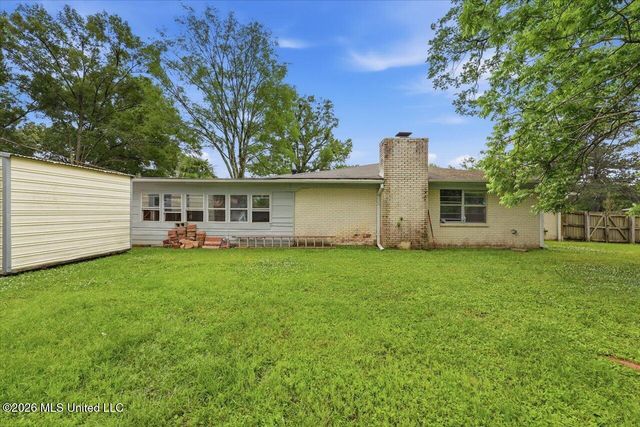 305 Boehle Street, Pearl, MS 39208