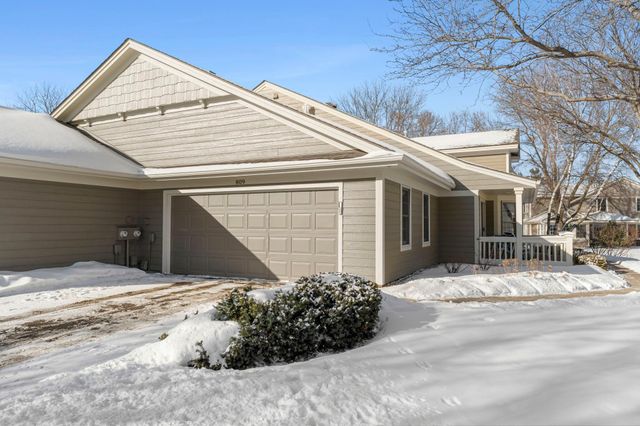 809 Ivy Lane, Eagan, MN 55123