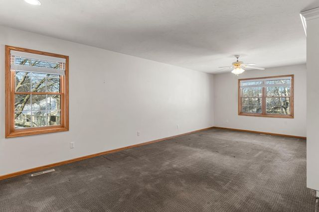 809 Ivy Lane, Eagan, MN 55123