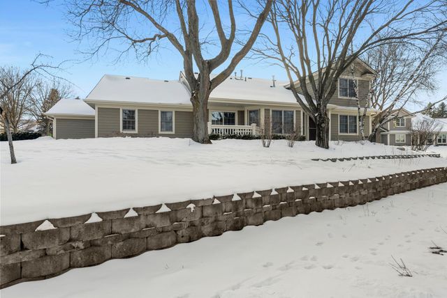 809 Ivy Lane, Eagan, MN 55123