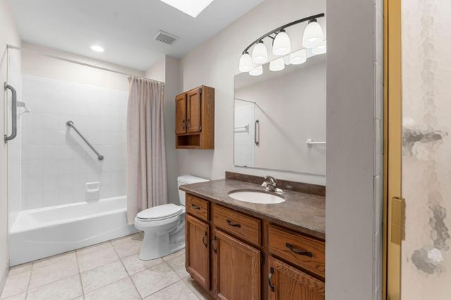 809 Ivy Lane, Eagan, MN 55123