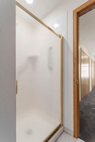 809 Ivy Lane, Eagan, MN 55123