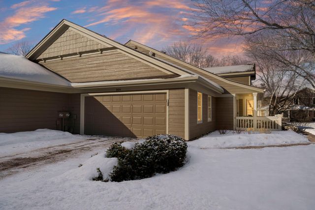 809 Ivy Lane, Eagan, MN 55123